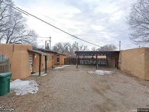 Brooks, TAOS, NM 87571