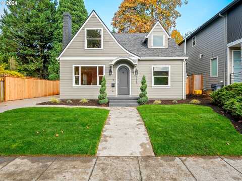 Flanders, PORTLAND, OR 97213