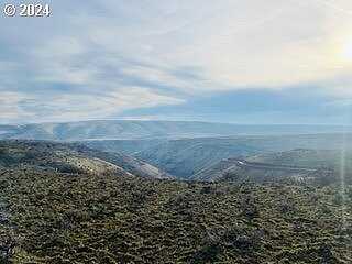 Bickleton Hwy, Bickleton, WA 99322