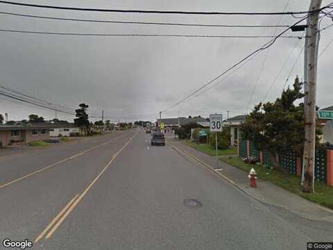 13Th St Se, Bandon, OR 97411