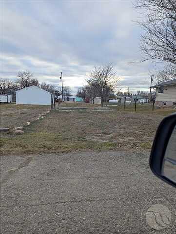 2Nd St E, Roundup, MT 59072
