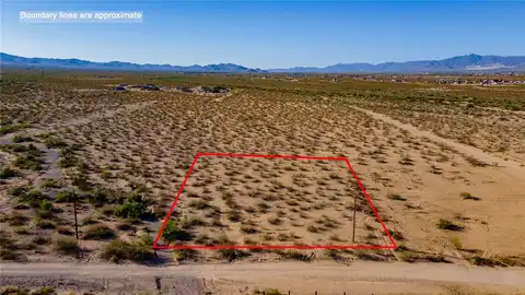 W Bolsa Dr, Golden Valley, AZ 86413