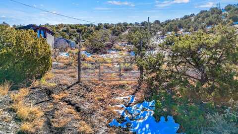 Ice House Road, Madrid, NM 87010