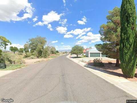 Country Club Drive, Kingman, AZ 86401