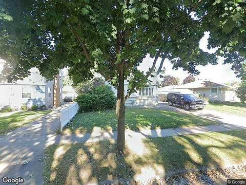 Suburban, SAINT PAUL, MN 55119