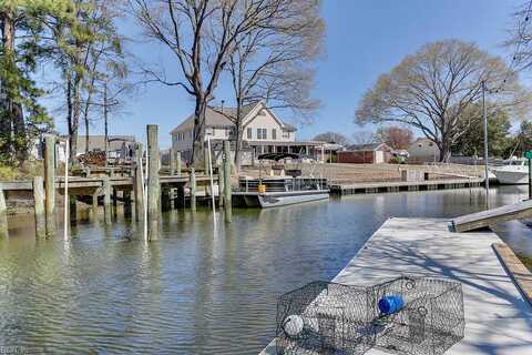 Larrymore, NORFOLK, VA 23518