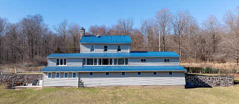 Poplar Valley, STROUDSBURG, PA 18360