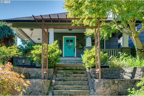 38Th, PORTLAND, OR 97212