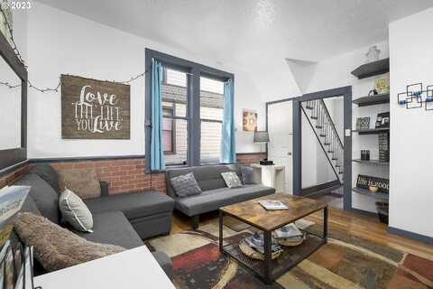 6Th, PORTLAND, OR 97214