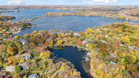 Lake Shore, WAYZATA, MN 55391