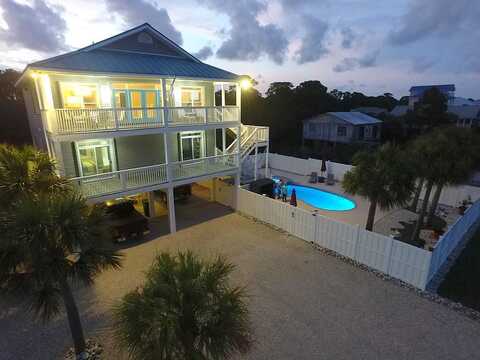 Gulf Beach, EASTPOINT, FL 32328