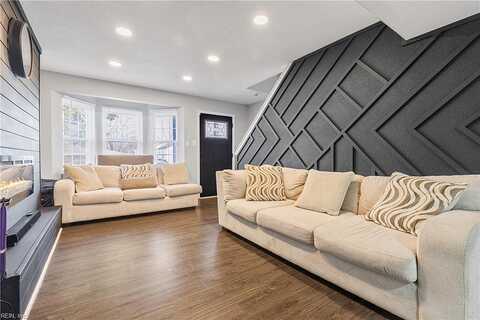 Ridgeway, HAMPTON, VA 23661