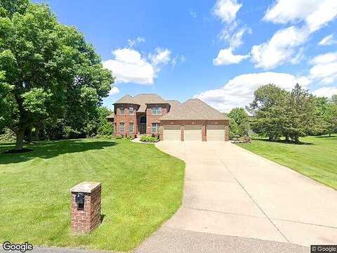 Red Oak, MANKATO, MN 56001