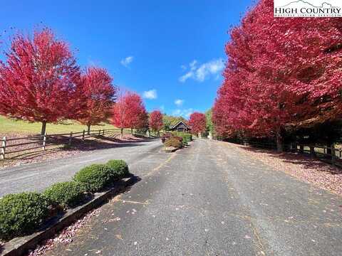 Twin Oaks Mountain Boulevard, Sparta, NC 28675