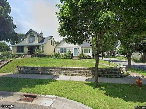 Forest, SAINT PAUL, MN 55106