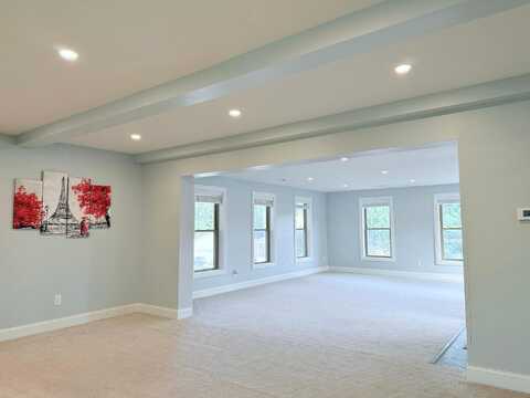 Jennifer, SAINT PAUL, MN 55109