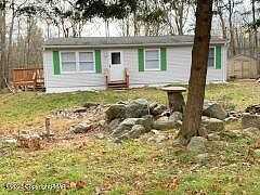 Breezeway, TOBYHANNA, PA 18466