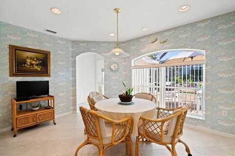 Maybelle, WEEKI WACHEE, FL 34613