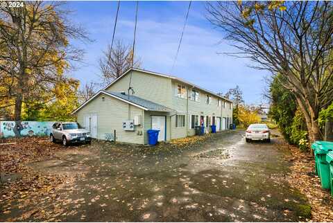 90Th, PORTLAND, OR 97216