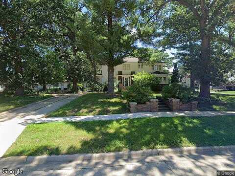 Main, BLUE EARTH, MN 56013