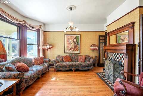 16Th, PORTLAND, OR 97212