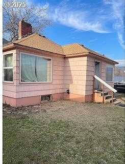 10Th, THE DALLES, OR 97058
