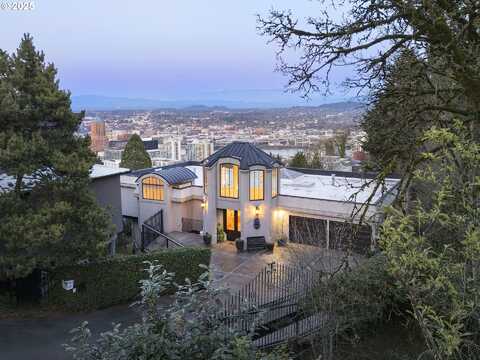 Myrtle, PORTLAND, OR 97201