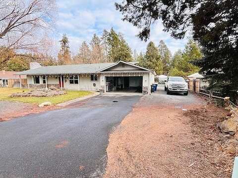 Goldenrain, BEND, OR 97702