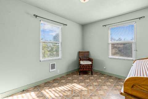 4Th, REDMOND, OR 97756