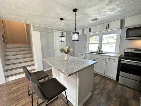 Manville, GATE CITY, VA 24251