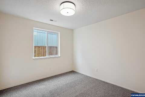 13Th, LAFAYETTE, OR 97127