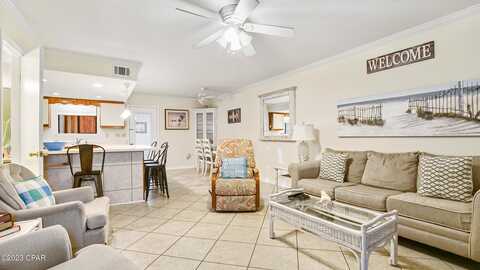 Robin, PANAMA CITY BEACH, FL 32407