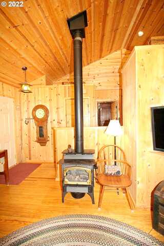 Field Crest, CLATSKANIE, OR 97016