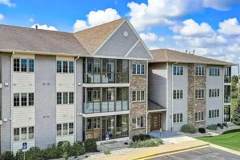 Oconomowoc, OCONOMOWOC, WI 53066