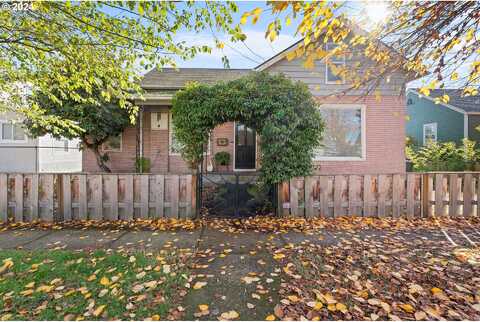 3Rd, CANBY, OR 97013