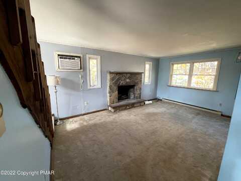 Hickory, LAKE HARMONY, PA 18624