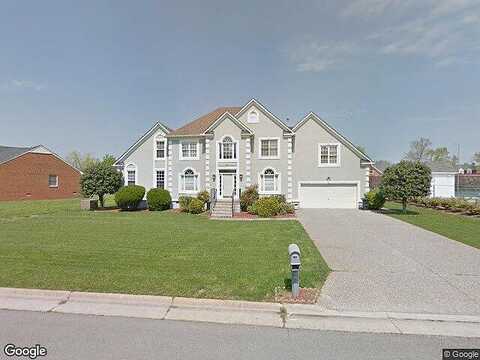 Lessies, POQUOSON, VA 23662