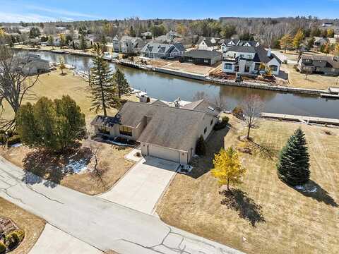 Vine, STURGEON BAY, WI 54235