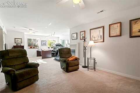London Carriage, COLORADO SPRINGS, CO 80920
