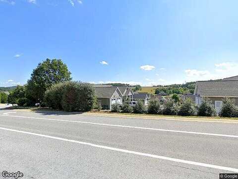 Heather, STAUNTON, VA 24401