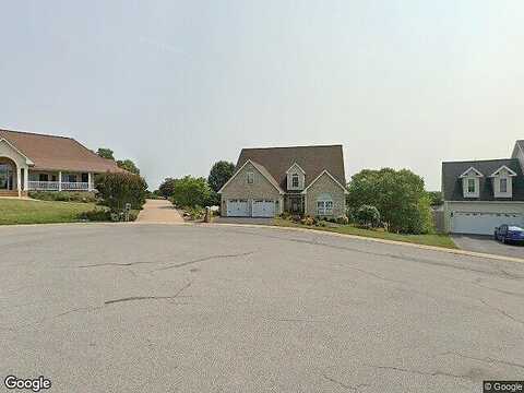 Shawn, STAUNTON, VA 24401