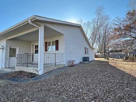 12Th, WINDOM, MN 56101