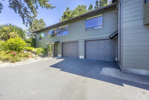 Estate, SEAL ROCK, OR 97376