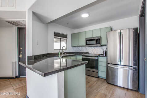 Kolb, TUCSON, AZ 85750
