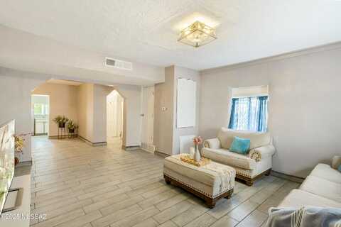Lincoln, TUCSON, AZ 85714