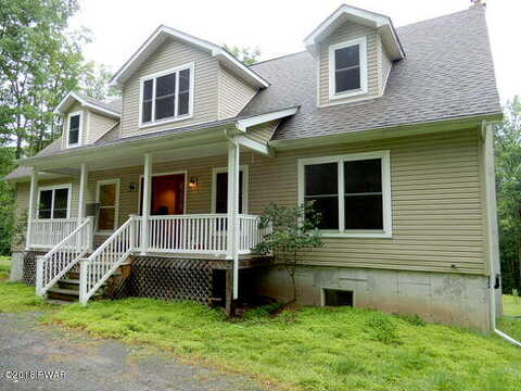 Deer, HAWLEY, PA 18428