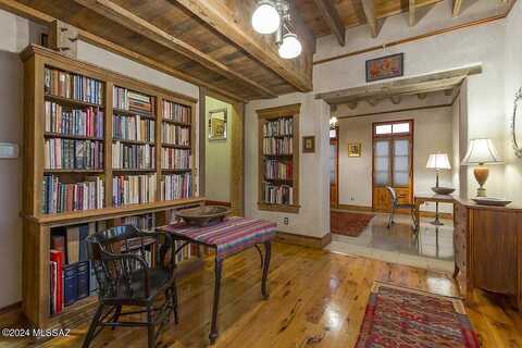 Convent, TUCSON, AZ 85701