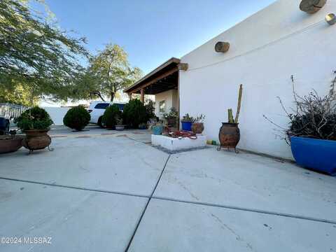 Bryant, TUCSON, AZ 85711