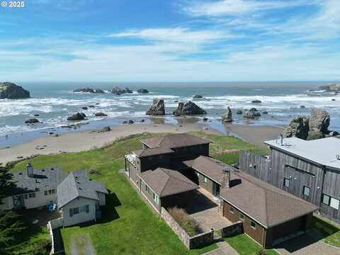 Beach Loop, BANDON, OR 97411