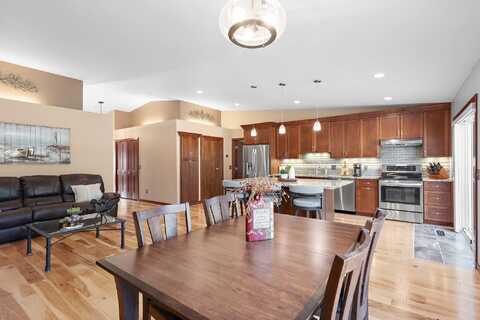 Zinnia, MINNEAPOLIS, MN 55441
